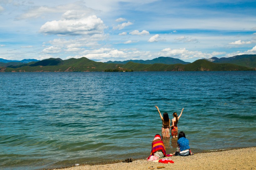 泸沽湖之布瓦岛风景图片