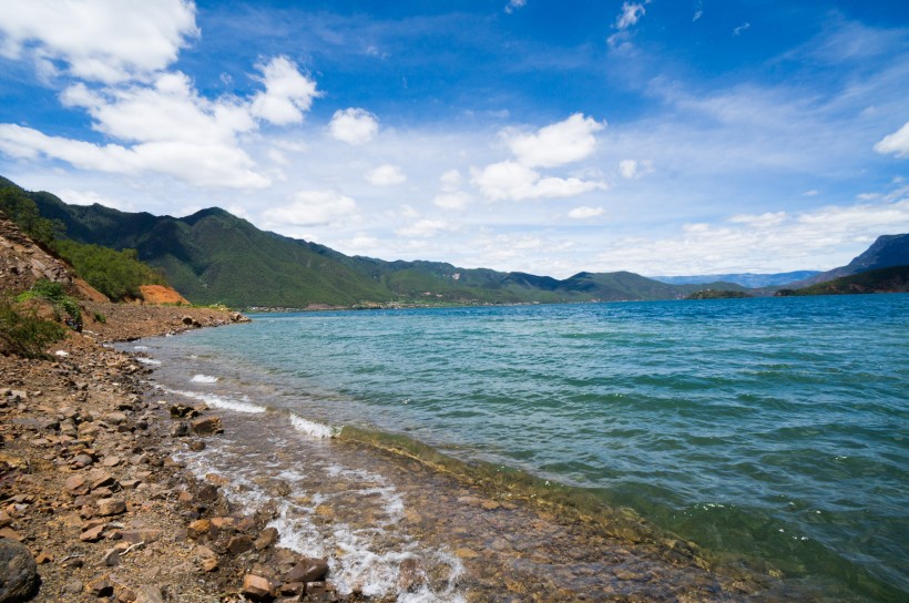 泸沽湖之布瓦岛风景图片