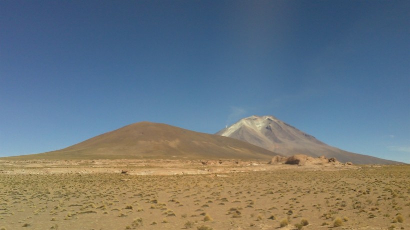 玻利维亚乌尤尼盐沼风景图片