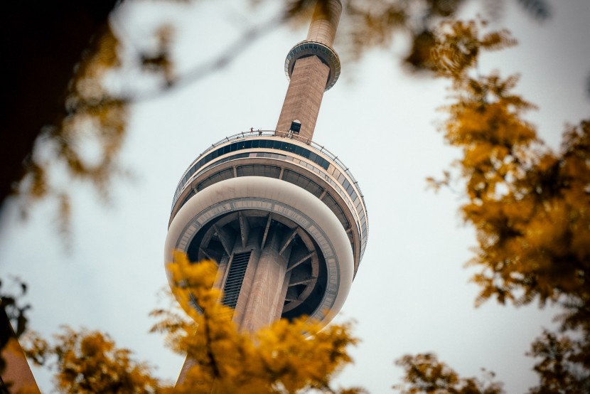 加拿大国家电视塔建筑风景图片