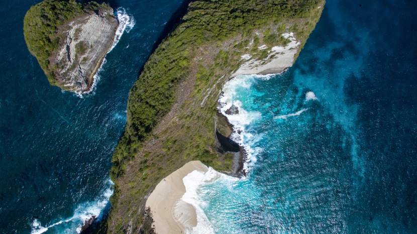 佩尼达岛的精灵坠崖图片