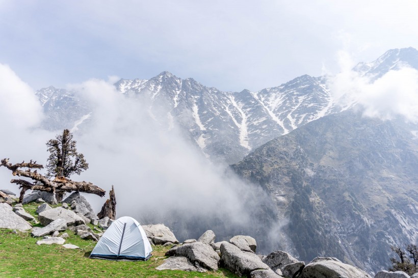 连绵不绝的喜马拉雅山自然风景图片