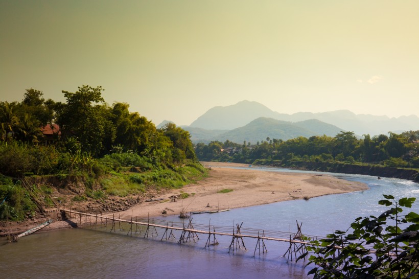 老挝琅勃拉邦古城风景图片