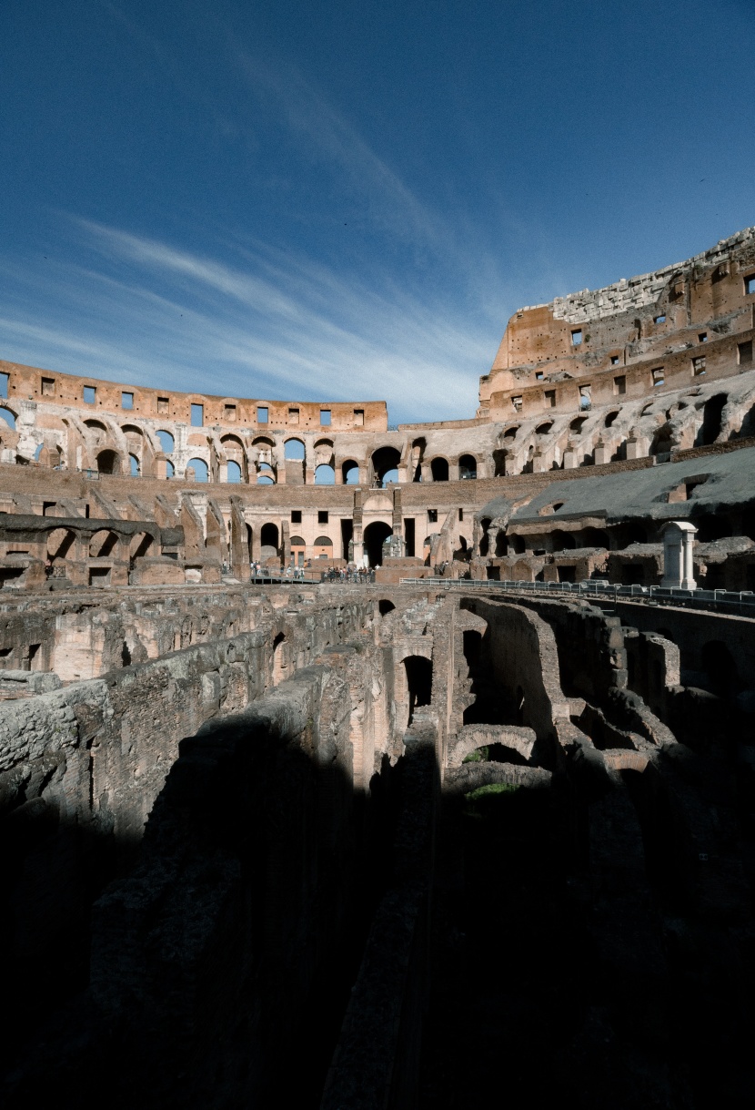 罗马斗兽场的内部风景图片