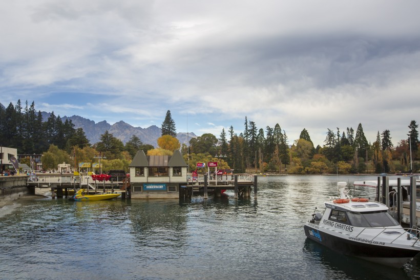 新西兰皇后镇秋季风景图片