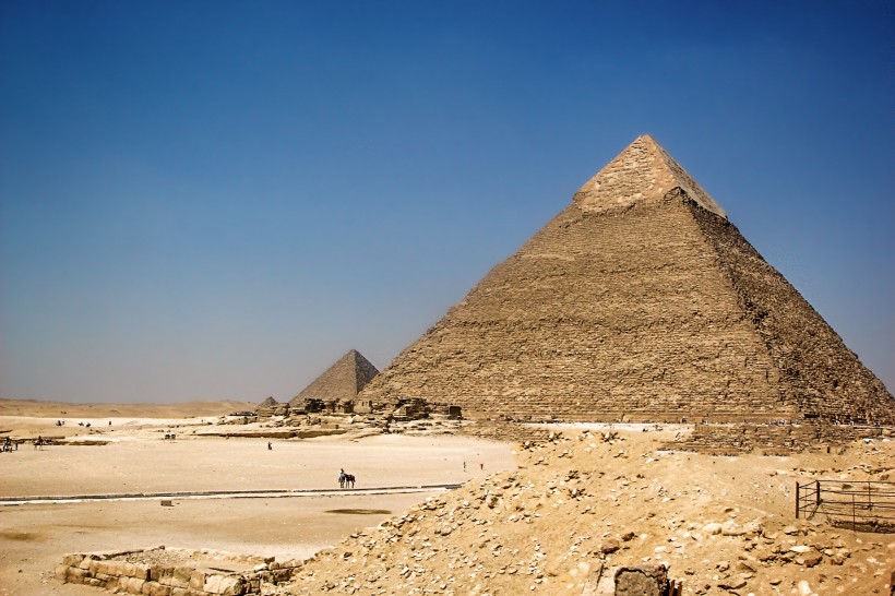 埃及金字塔建筑风景图片