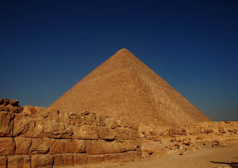 埃及金字塔建筑风景图片