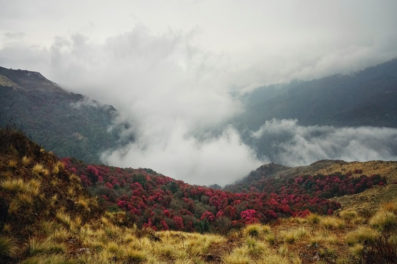 尼泊尔喜马拉雅山自然风景图片