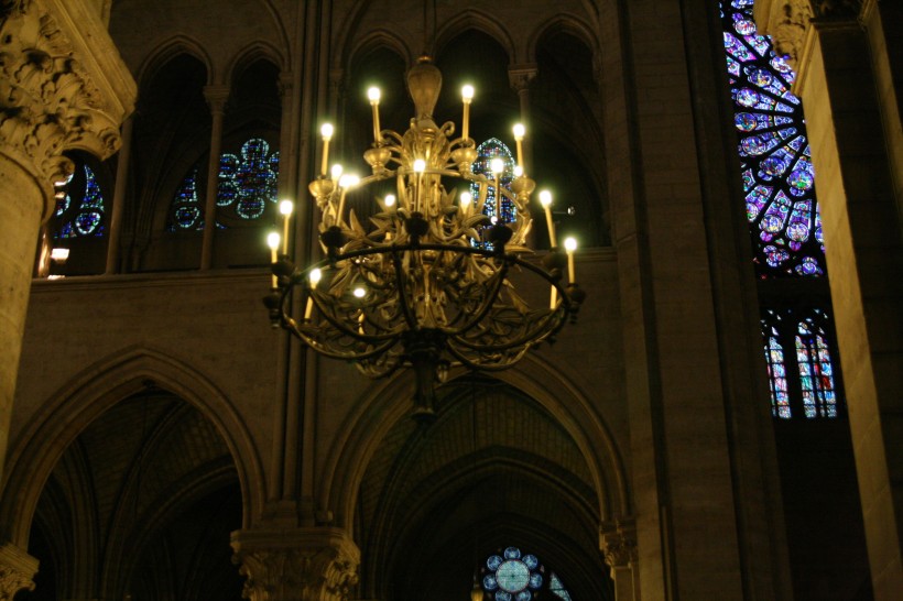宏伟的法国巴黎圣母院建筑风景图片