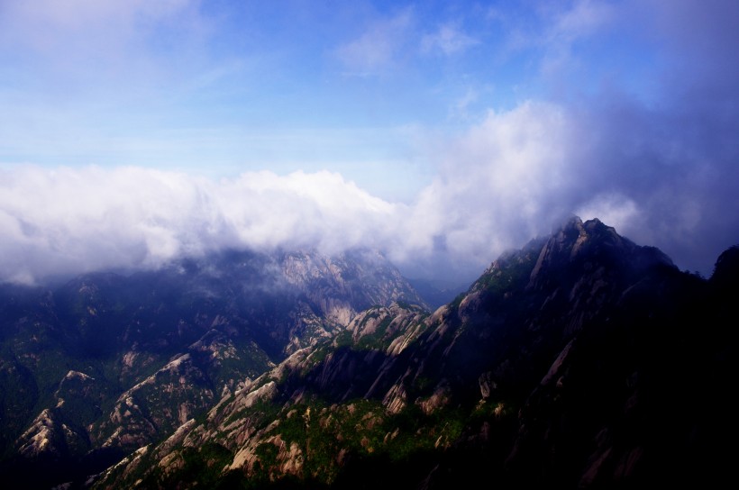 巍峨的安徽黄山自然风景图片