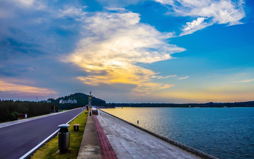 南京六合金牛湖自然风景图片