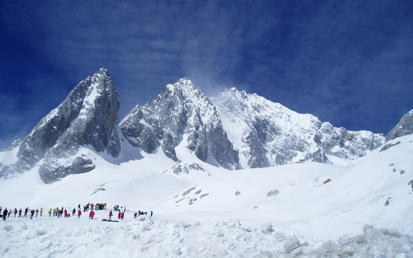 云南玉龙雪山自然风景图片