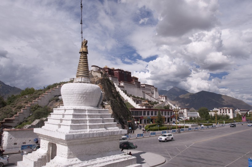 中国西藏拉萨布达拉宫风景图片