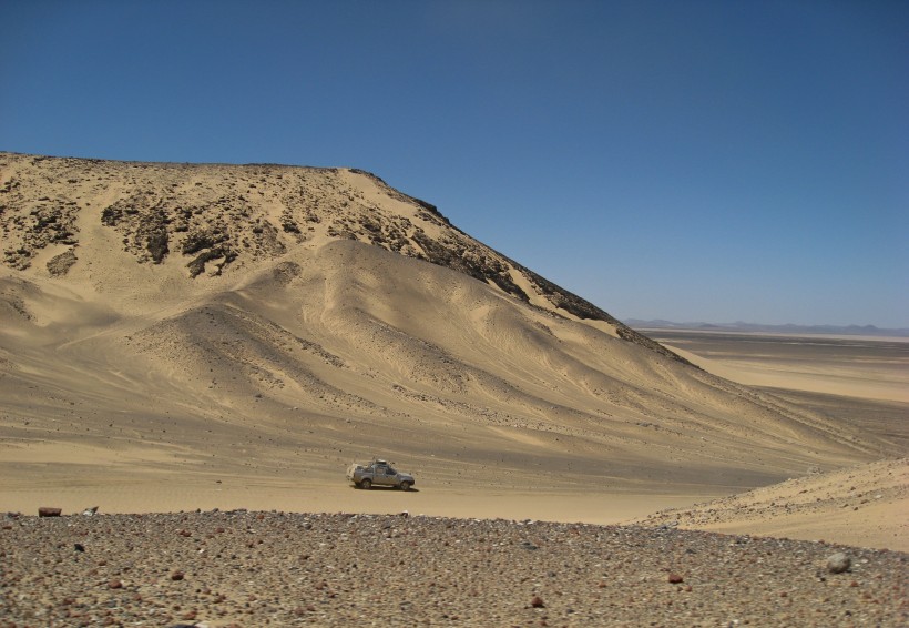 广阔无垠的撒哈拉沙漠风景图片