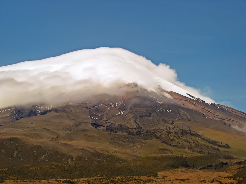 厄瓜多尔科托帕希自然风景图片