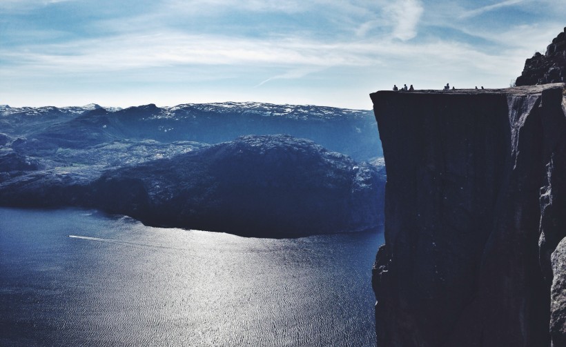 风景秀丽壮阔的挪威峡湾风景图片