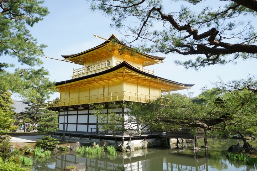 日本京都金阁寺建筑风景图片