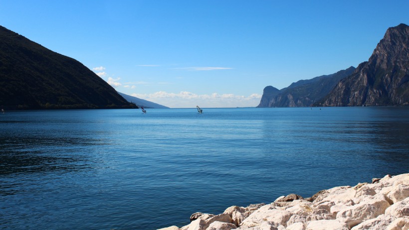 意大利加尔达湖风景图片