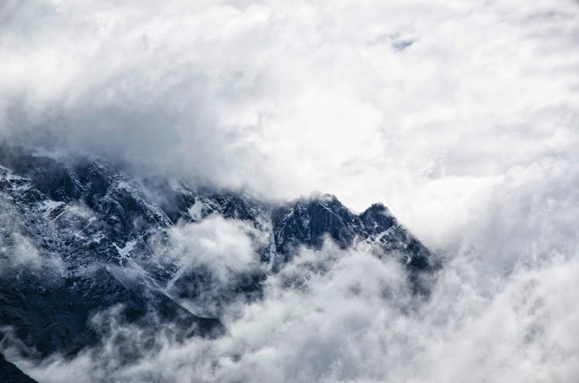 瑞士阿尔卑斯山风景图片