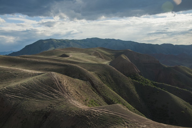 新疆努尔加大峡谷风景图片