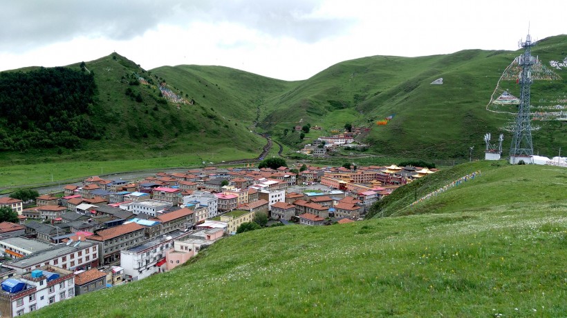 四川塔公草原风景图片