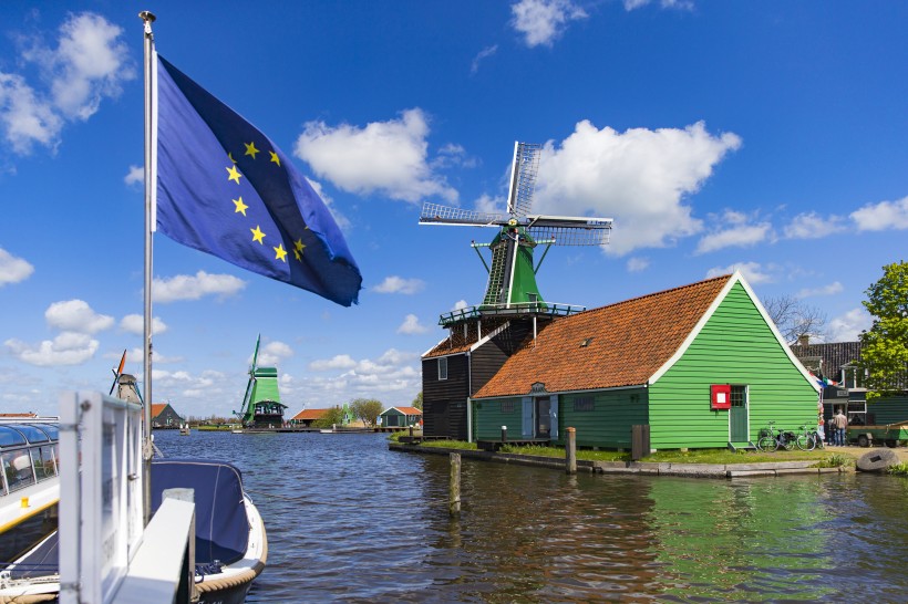 荷兰风车村风景图片