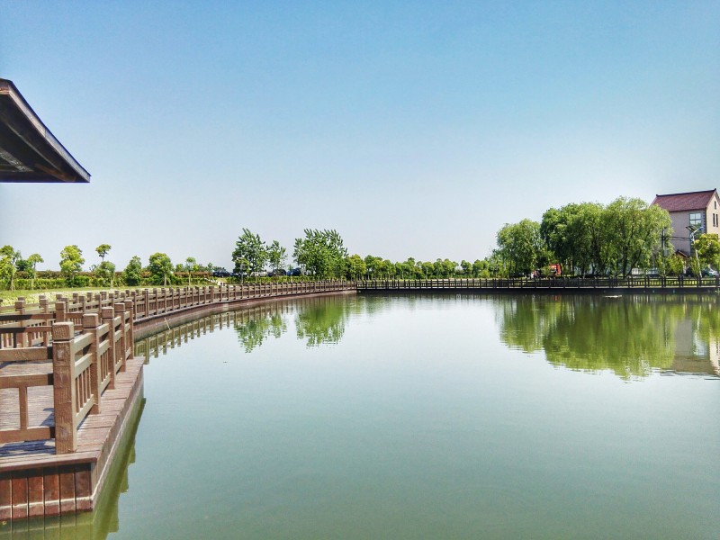 上海淀山湖水墨风景图片