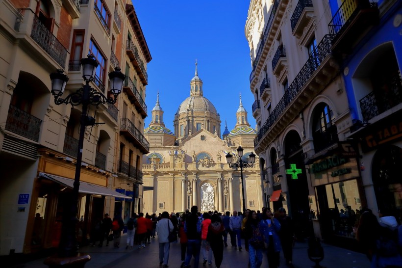西班牙皮拉尔圣母圣殿主教座堂风景图片