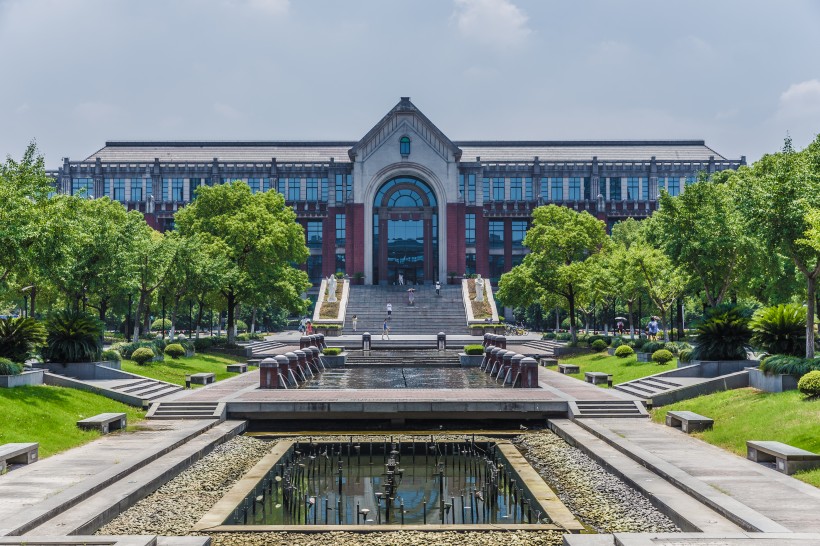 上海华东政法大学校园风景图片