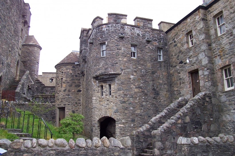 古老的苏格兰艾琳多南堡建筑风景图片