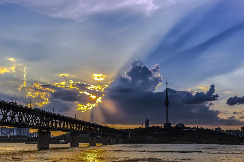 武汉长江大桥风景图片