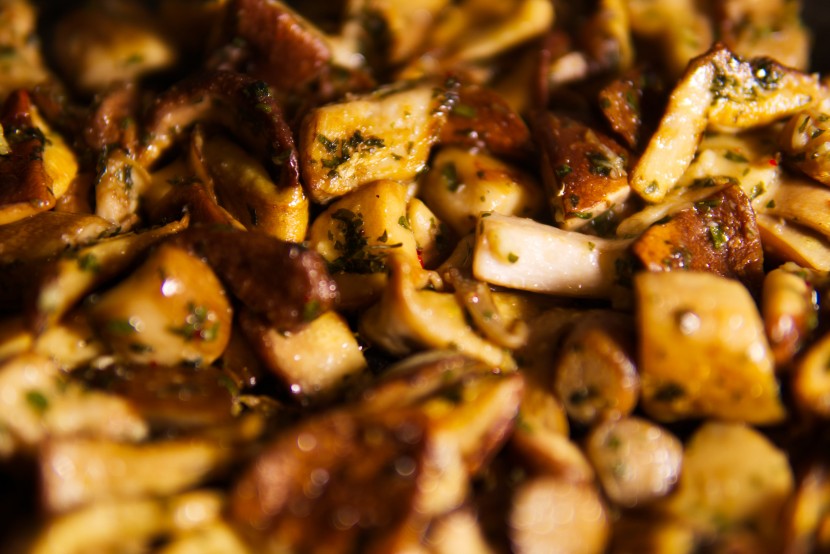 简单美味的蘑菇料理图片