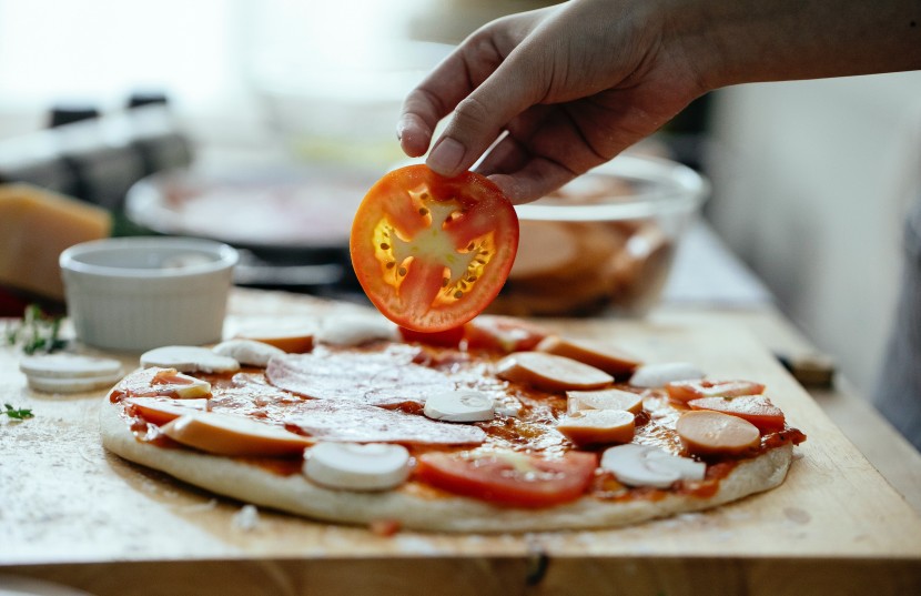 自制意式番茄披萨图片