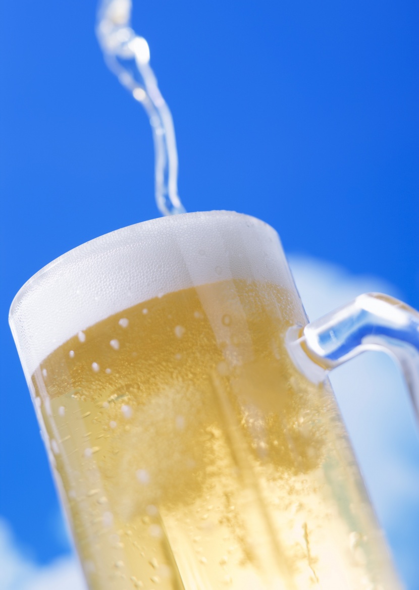 夏日清新背景素材啤酒西瓜风车向日葵图片