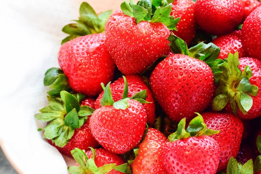 酸甜适口的草莓图片