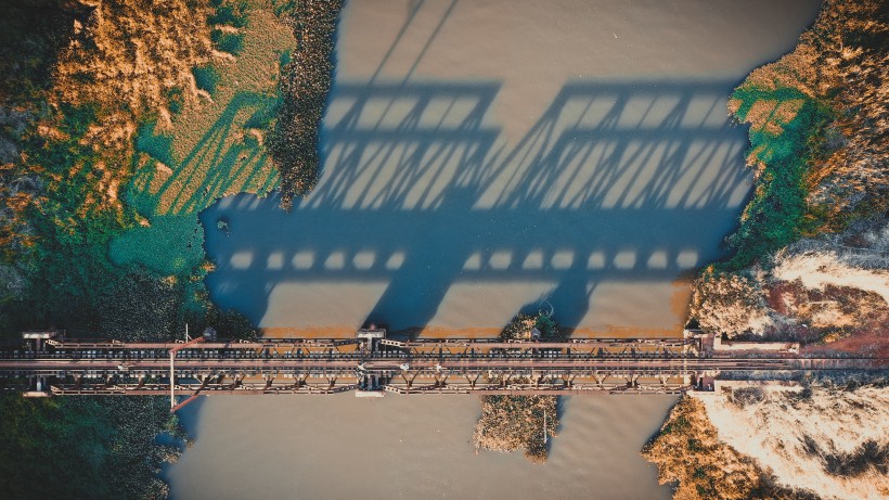 无人机航拍桥梁图片