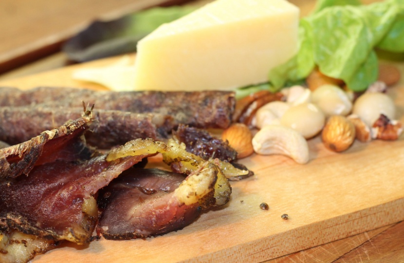 外干内软的南非比尔通生牛肉干图片