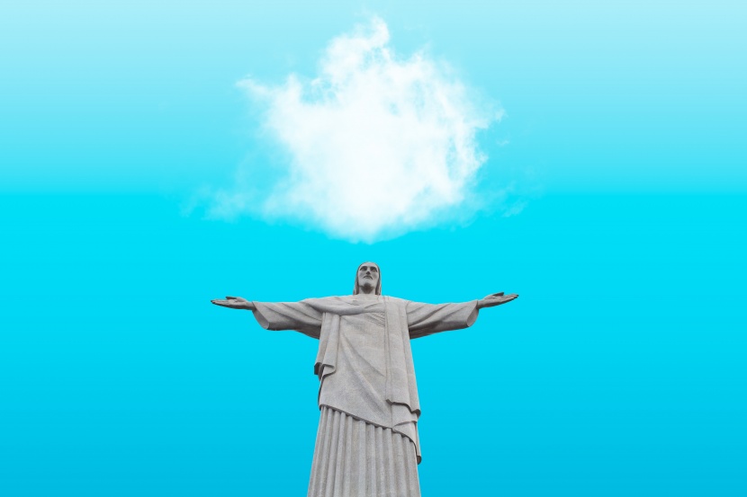 庄重威严的里约热内卢基督像图片
