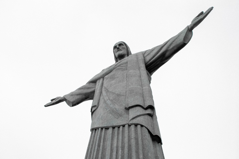 庄重威严的里约热内卢基督像图片