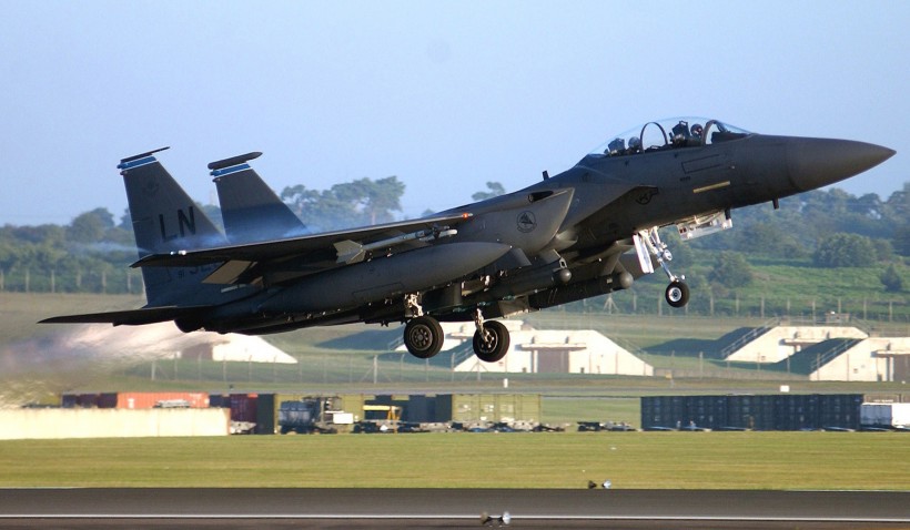 F-15战斗机图片
