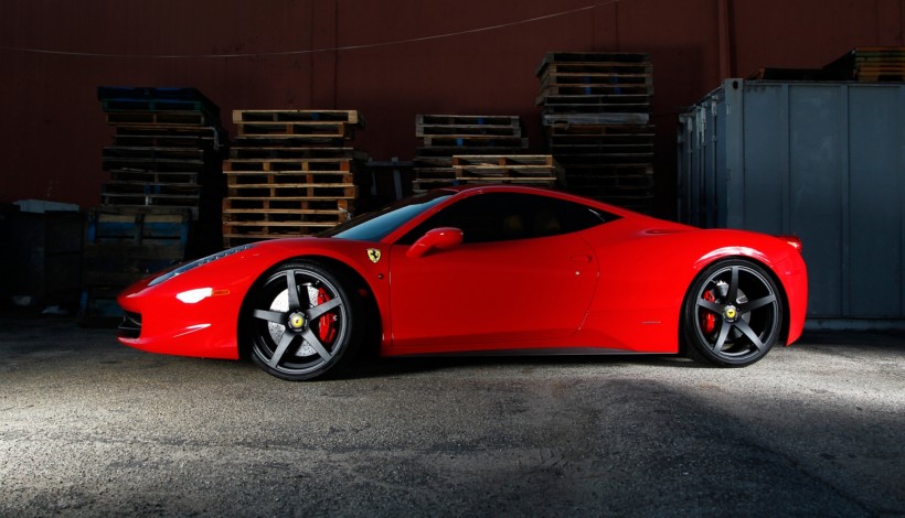 法拉利Ferrari跑车图片