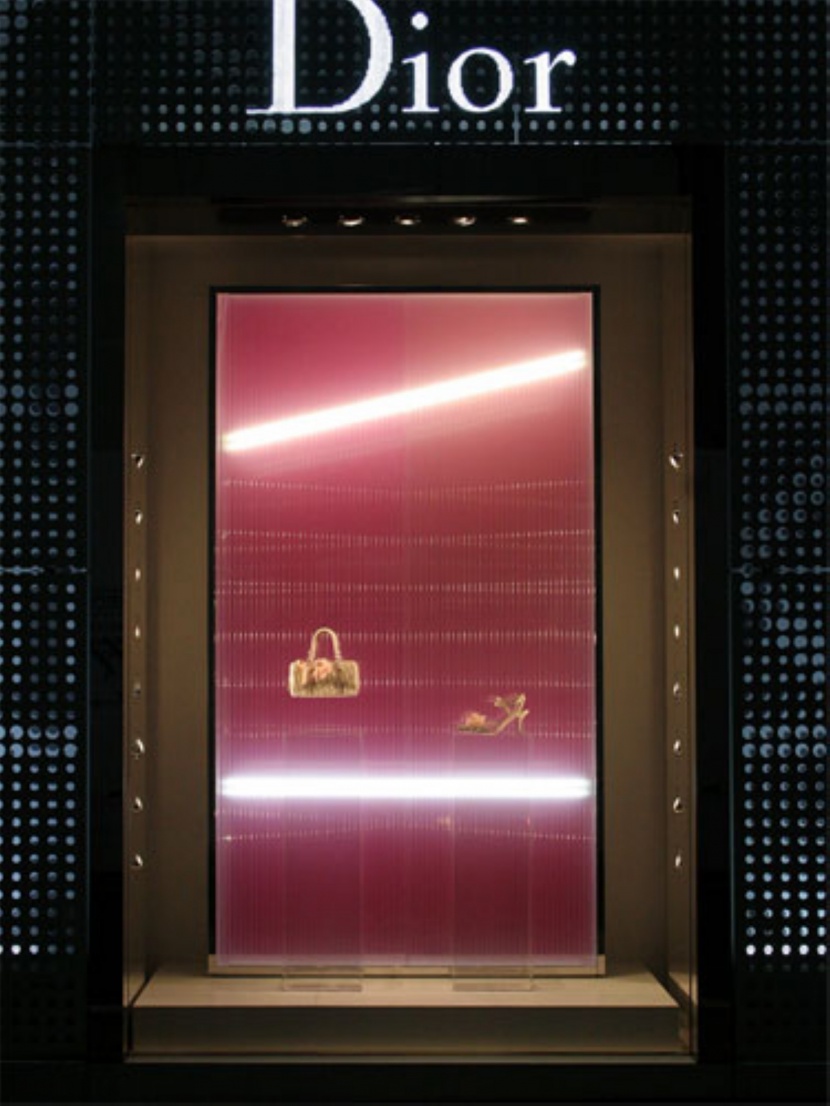 Dior橱窗设计图片