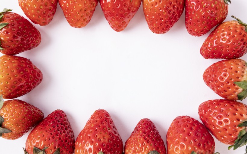 红色新鲜有营养草莓图片