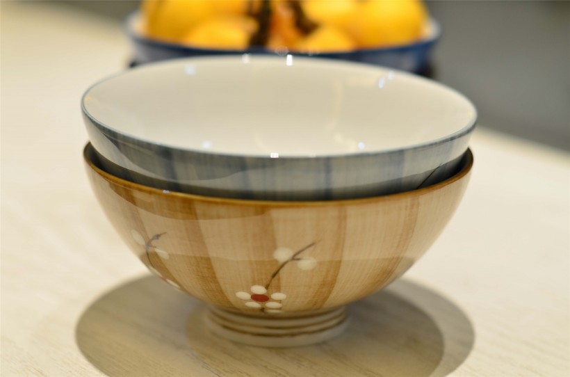 日式瓷碗图片