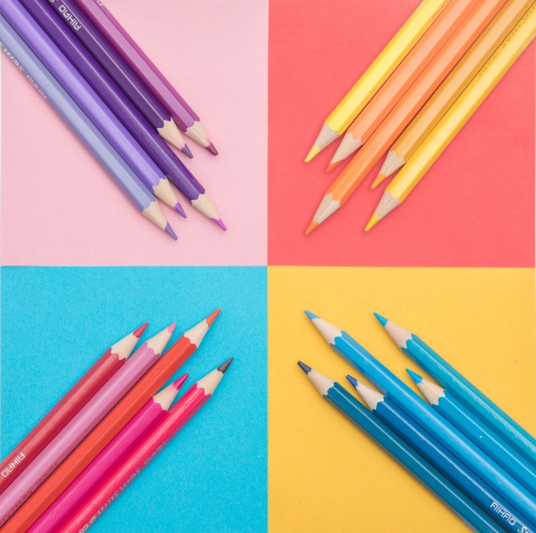 各种颜色的铅笔图片