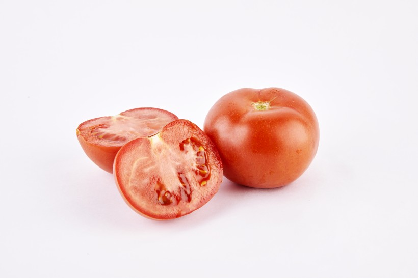 红色有营养的番茄图片