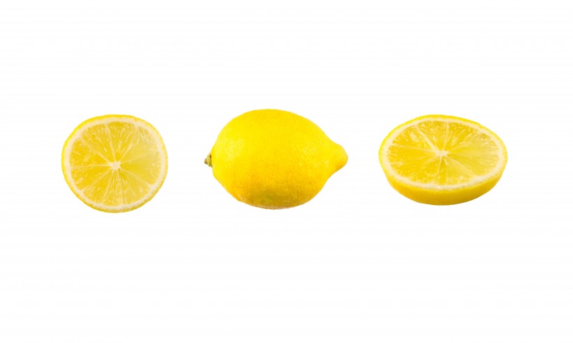 切开的新鲜柠檬图片