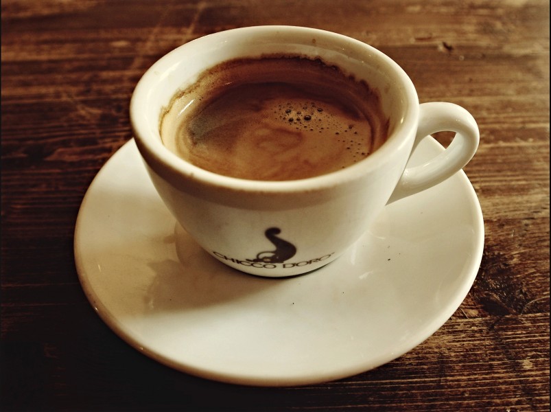 一杯香浓可口的咖啡图片