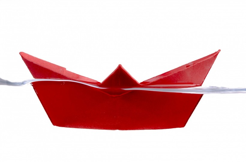 手工折纸船图片