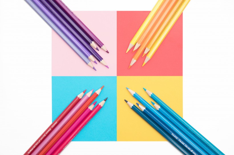 各种颜色的铅笔图片